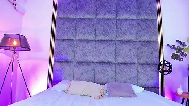 Snapshot of LaurenRodriiguez chatting on 12/03/25, 12:59 LaurenRodriiguez online show from 12/03/25, 12:59