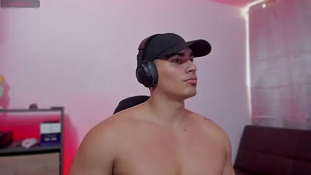 JamesGraay online show from 10/04/25, 11:45