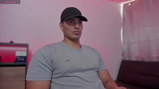 JamesGraay online show from 10/08/25, 07:03