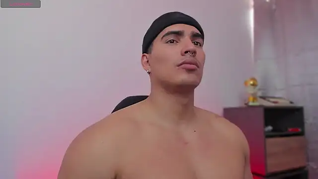 JamesGraay online show from 11/18/25, 06:55