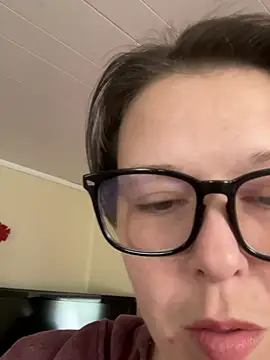 KatieBARBiE98 online show from 04/28/26, 04:55