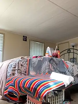 KatieBARBiE98 online show from 03/26/26, 05:44