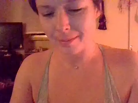 Snapshot of KatieBARBiE98 chatting on 03/03/25, 02:54 KatieBARBiE98 online show from 03/03/25, 02:54