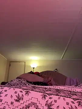 KatieBARBiE98 online show from 02/11/26, 09:47