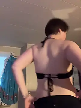 KatieBARBiE98 online show from 05/20/26, 11:02
