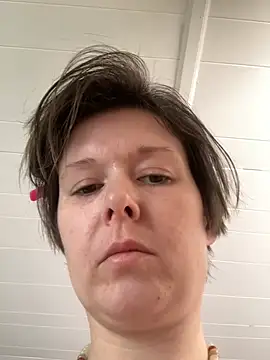 KatieBARBiE98 online show from 02/27/26, 07:57