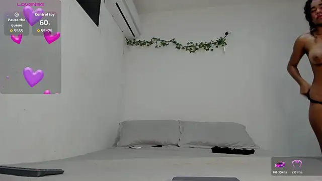 ashley lemus online show from 11/08/25, 01:42