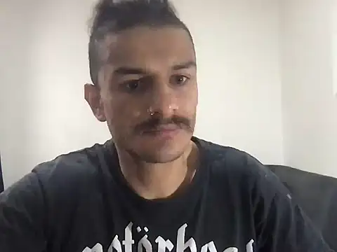 Snapshot of HorrorotikA chatting on 04/09/26, 06:47 HorrorotikA online show from 04/09/26, 06:47