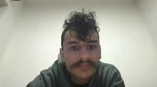 Snapshot of HorrorotikA chatting on 12/02/24, 10:29 HorrorotikA online show from 12/02/24, 10:29