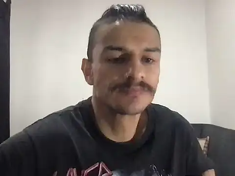 Snapshot of HorrorotikA chatting on 04/10/26, 06:59 HorrorotikA online show from 04/10/26, 06:59