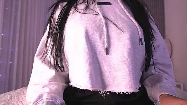 Godess Scarlett77 online show from 04/02/26, 03:02