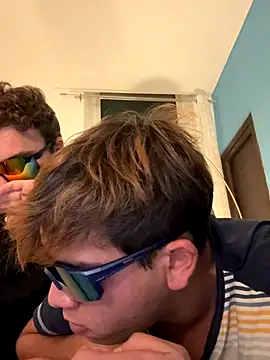 calleaaaa online show from 10/27/25, 05:58