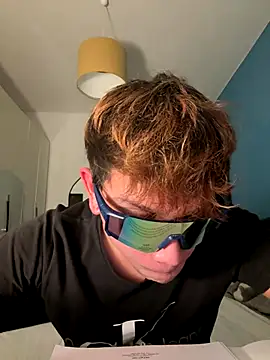 calleaaaa online show from 11/15/25, 06:34