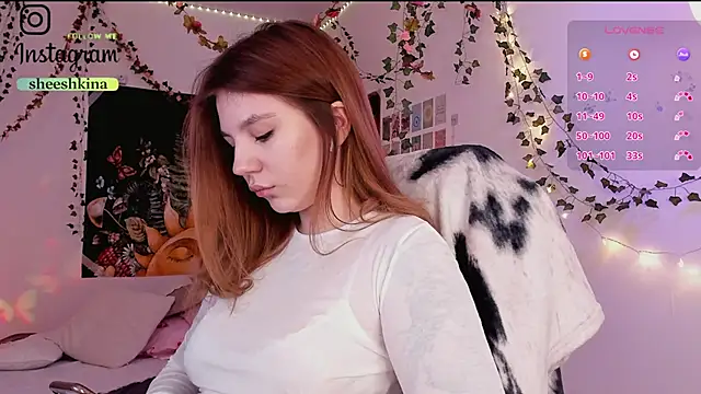 Snapshot of somejgirl chatting on 01/07/25, 01:14 somejgirl online show from 01/07/25, 01:14
