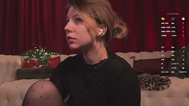 Snapshot of somejgirl chatting on 05/28/26, 05:04 somejgirl online show from 05/28/26, 05:04