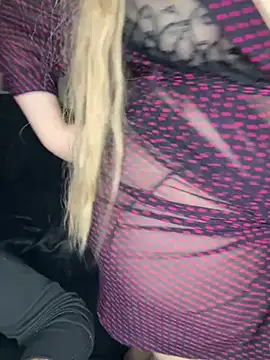 Snapshot of Fireagain1 chatting on 02/04/26, 01:44 Fireagain1 online show from 02/04/26, 01:44