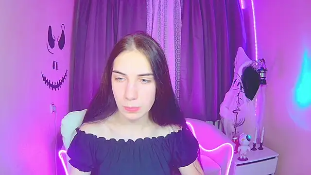 NikaStark  online show from 10/31/25, 07:43