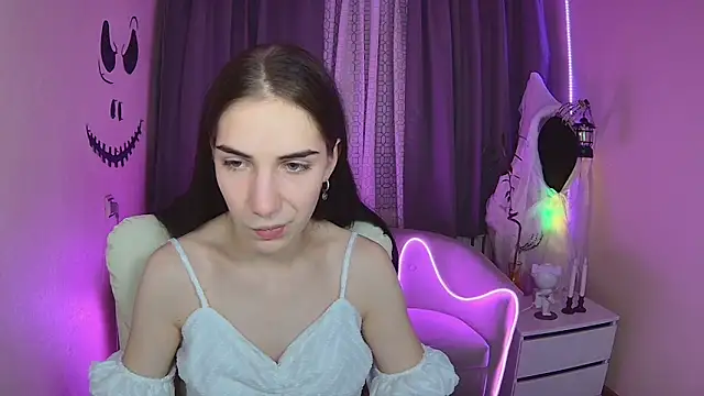 NikaStark  online show from 10/25/25, 06:30