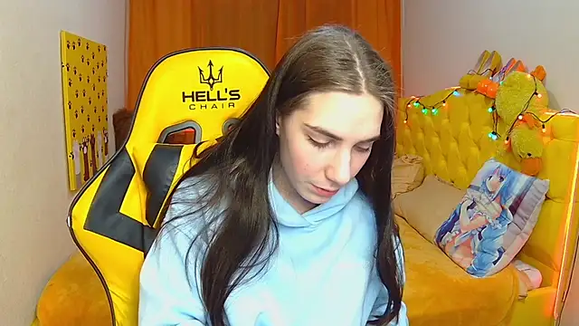 Snapshot of NikaStark_ chatting on 02/23/25, 01:35 NikaStark online show from 02/23/25, 01:35