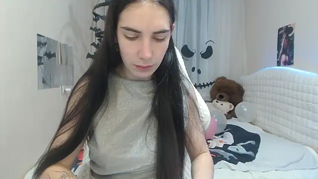 Snapshot of NikaStark_ chatting on 10/15/25, 07:38 NikaStark online show from 10/15/25, 07:38