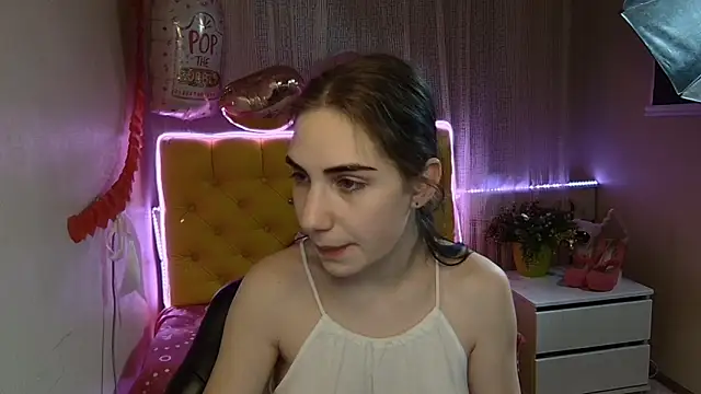 Snapshot of NikaStark_ chatting on 03/18/25, 11:20 NikaStark online show from 03/18/25, 11:20