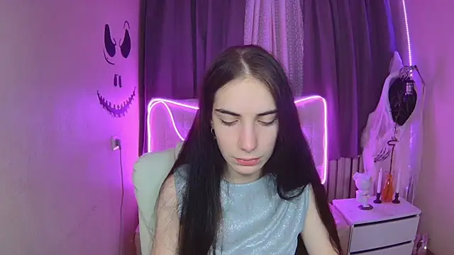 Snapshot of NikaStark_ chatting on 10/16/25, 06:54 NikaStark online show from 10/16/25, 06:54
