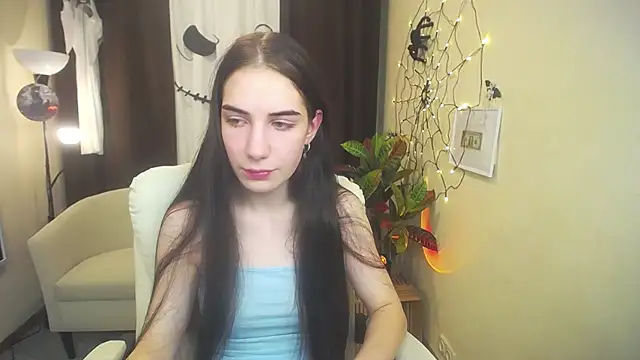 Snapshot of NikaStark_ chatting on 10/21/25, 06:40 NikaStark online show from 10/21/25, 06:40