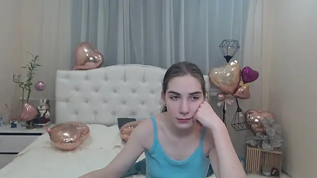 Snapshot of NikaStark_ chatting on 02/20/25, 01:57 NikaStark online show from 02/20/25, 01:57