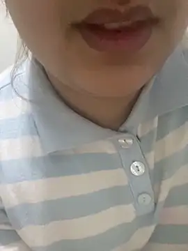 yassminsexy22 online show from 03/01/26, 08:20