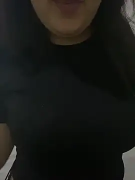 yassminsexy22 online show from 11/06/25, 10:14