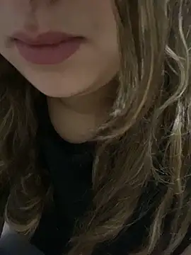 yassminsexy22 online show from 02/02/26, 01:21