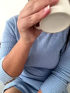 yassminsexy22 online show from 11/09/25, 12:09