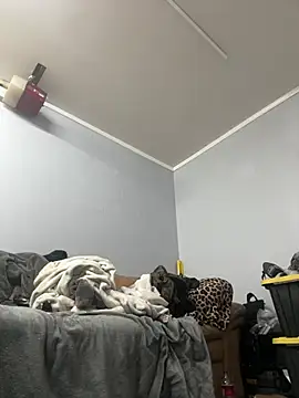 UtopianMisfit1 online show from 04/08/26, 09:44