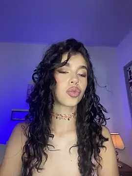 MarianaSnake online show from 11/22/25, 09:46