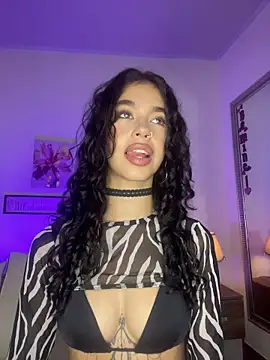 MarianaSnake online show from 11/23/25, 10:53