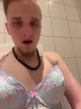 Michaela1222 online show from 04/13/26, 09:13