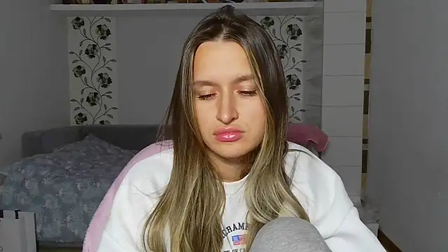 Submissive love online show from 11/27/25, 05:13