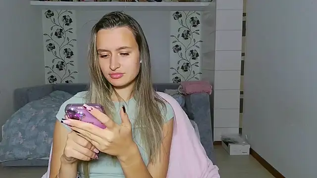 Submissive love online show from 11/17/25, 04:44