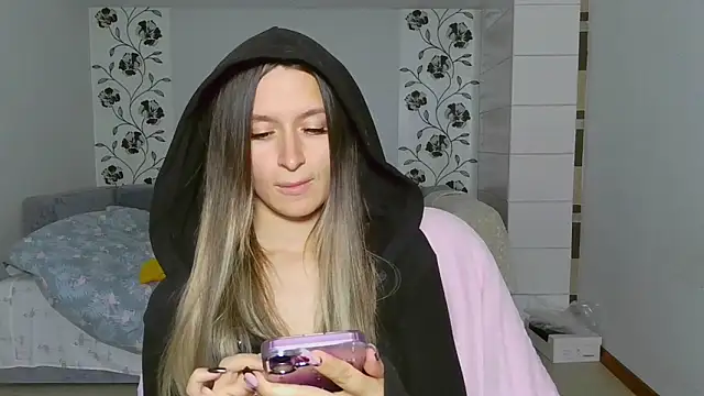 Submissive love online show from 11/15/25, 05:39