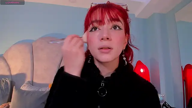 Snapshot of sweeet_peach chatting on 10/08/25, 10:21 sweeet peach online show from 10/08/25, 10:21