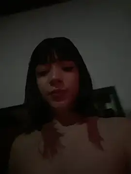 Snapshot of sweeet_peach chatting on 05/14/26, 05:04 sweeet peach online show from 05/14/26, 05:04