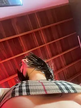 Snapshot of sweeet_peach chatting on 04/07/26, 03:19 sweeet peach online show from 04/07/26, 03:19