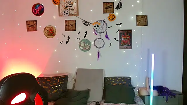 catalinamommyx online show from 10/27/25, 11:16