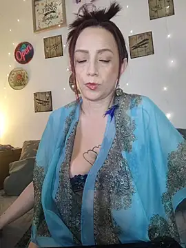 catalinamommyx online show from 05/10/26, 02:15