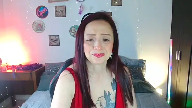 catalinamommyx online show from 05/17/26, 09:37