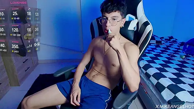 Angelligth online show from 03/27/26, 03:48