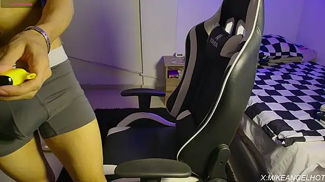 Angelligth online show from 03/12/26, 03:45