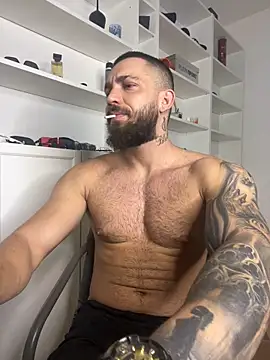 LoveIsBlind  online show from 09/23/25, 03:57