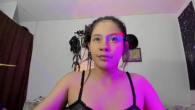 Snapshot of MIAUTENA chatting on 05/06/26, 10:36 MIAUTENA online show from 05/06/26, 10:36