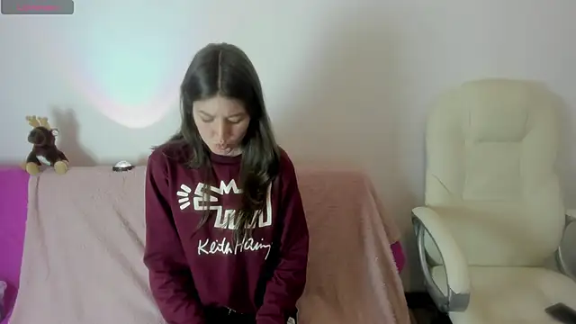 Tesa cute online show from 10/28/25, 08:46